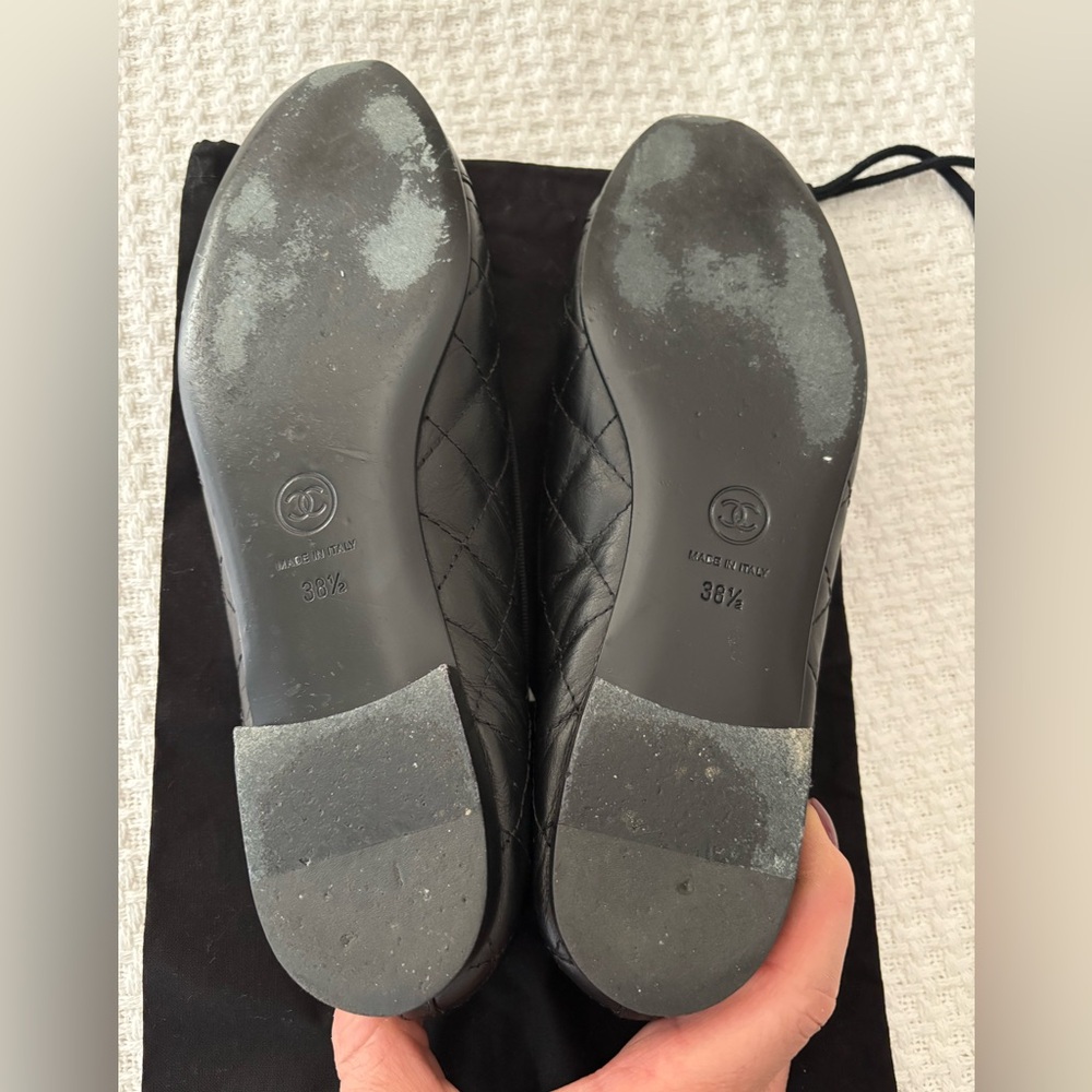 CHANEL Black Leather Quilted Ballet Flats - Picture 7 of 7